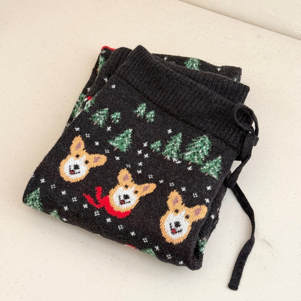 American Eagle Outfitters Corgi PJ Sweater Leggings